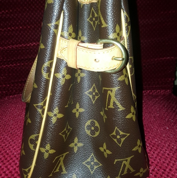 Authentic Louis Vuitton Batignolles Vertical PM - Picture 6 of 8